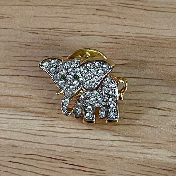 Swarovski Jewelry - Swarovski crystal elephant pin!